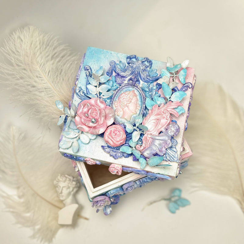 Cameo Flourish Silicone Mold 5-Cavity 7.6x4.3x0.5 Inches